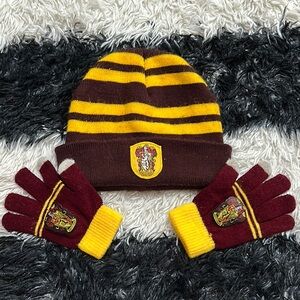 Gryffindor Hat and Gloves Set - Burgundy and Gold